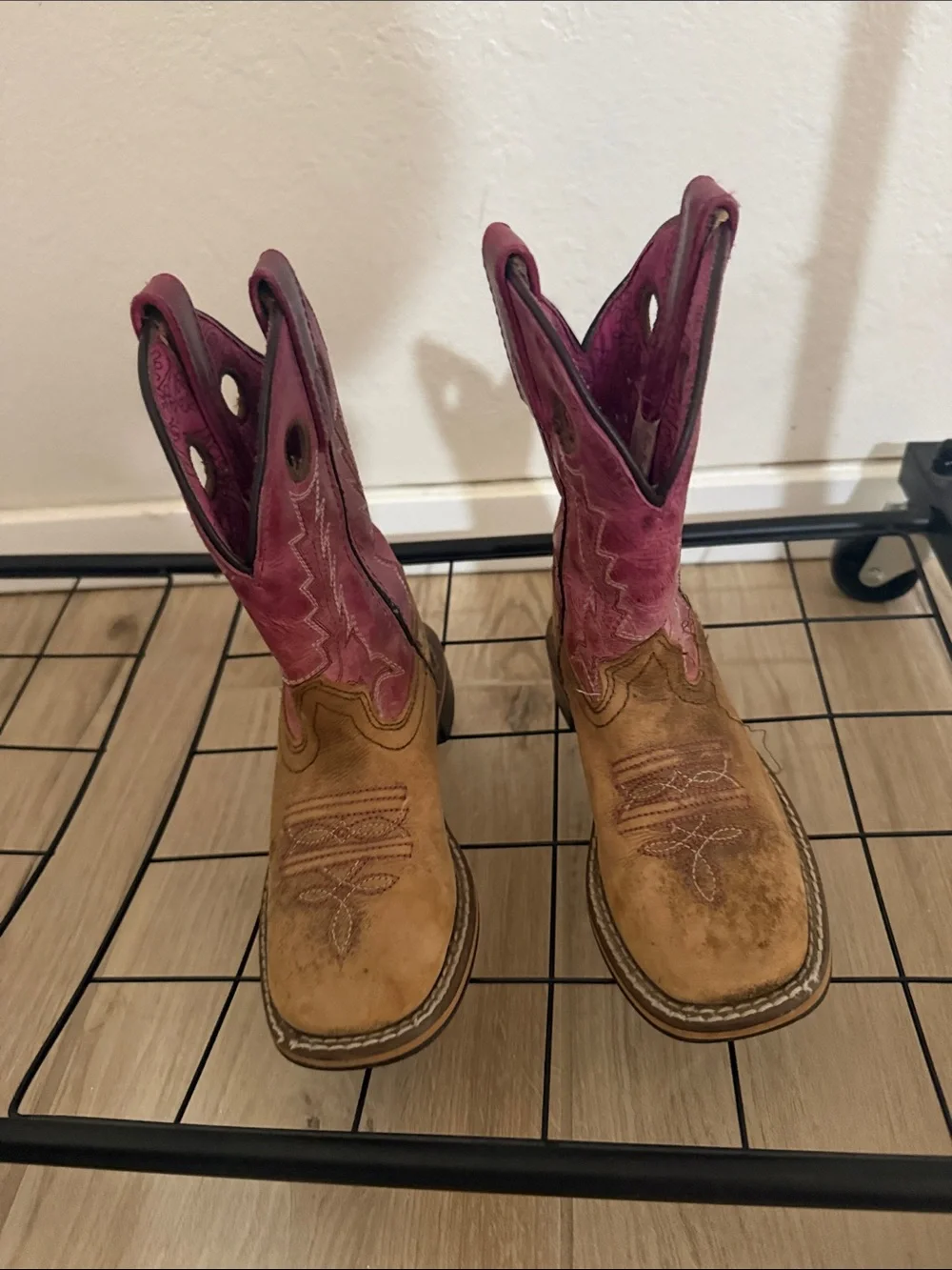 Girls Two-Tone Pull-On Western Boots in Pink and Tan